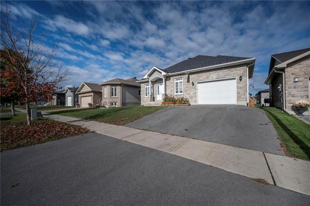 105 Emily Jade Crescent, House detached with 3 bedrooms, 2 bathrooms and 3 parking in Cornwall ON | Image 2