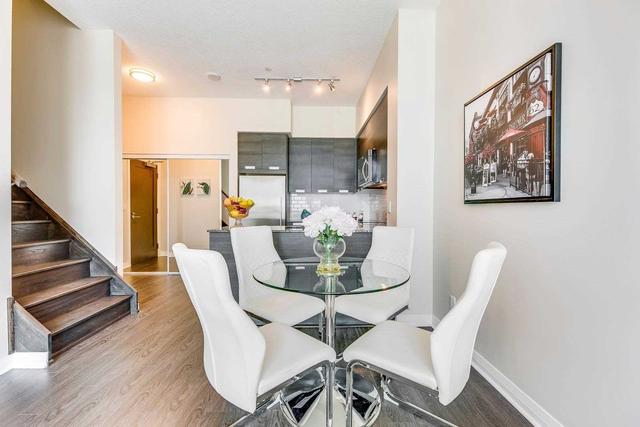 109 - 55 Eglinton Ave W, Townhouse with 3 bedrooms, 3 bathrooms and 1 parking in Mississauga ON | Image 3