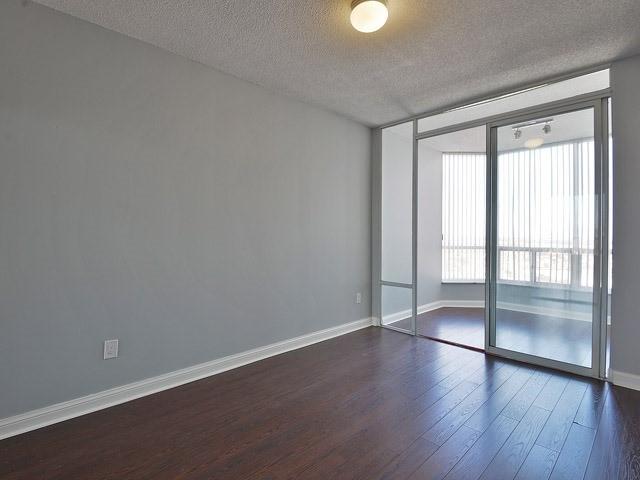 2303 - 24 Hanover Rd, Condo with 2 bedrooms, 2 bathrooms and 2 parking in Brampton ON | Image 13