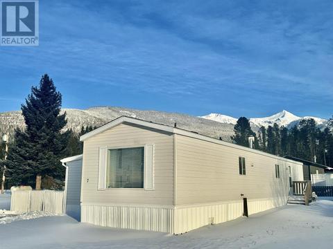 7 - 955 13th Avenue, House other with 3 bedrooms, 1 bathrooms and null parking in Valemount BC | Card Image