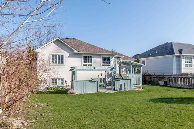 13 Tamarack Cres, House detached with 2 bedrooms, 2 bathrooms and 8 parking in Wasaga Beach ON | Image 30