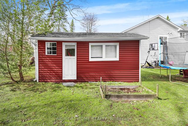 12 47th St S, House detached with 2 bedrooms, 1 bathrooms and 4 parking in Wasaga Beach ON | Image 29