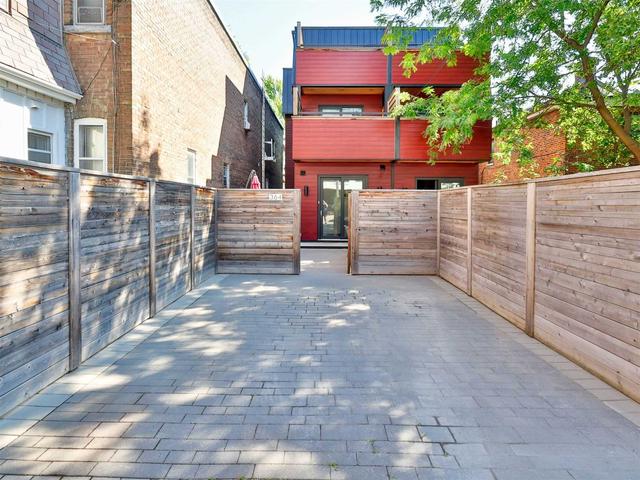 364 Lippincott St, House semidetached with 3 bedrooms, 4 bathrooms and 2 parking in Toronto ON | Image 33