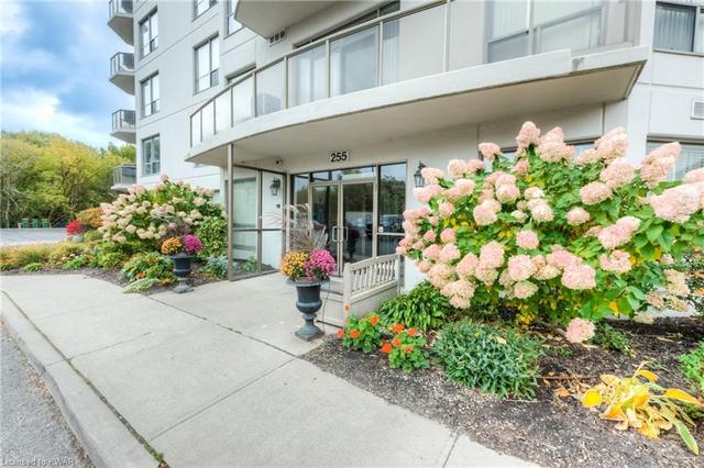 1305 - 255 Keats Way, House attached with 2 bedrooms, 2 bathrooms and 2 parking in Waterloo ON | Image 16