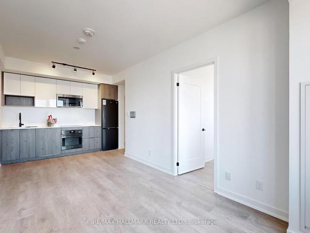 2408 - 5 Defries St, Condo with 2 bedrooms, 2 bathrooms and 0 parking in Toronto ON | Image 2