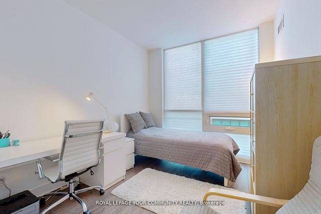 ph 25 - 35 Brian Peck Cres, Condo with 2 bedrooms, 2 bathrooms and 2 parking in Toronto ON | Image 6