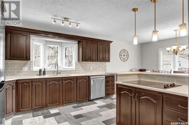 2727 Silverman Bay, House detached with 5 bedrooms, 3 bathrooms and null parking in Regina SK | Image 6