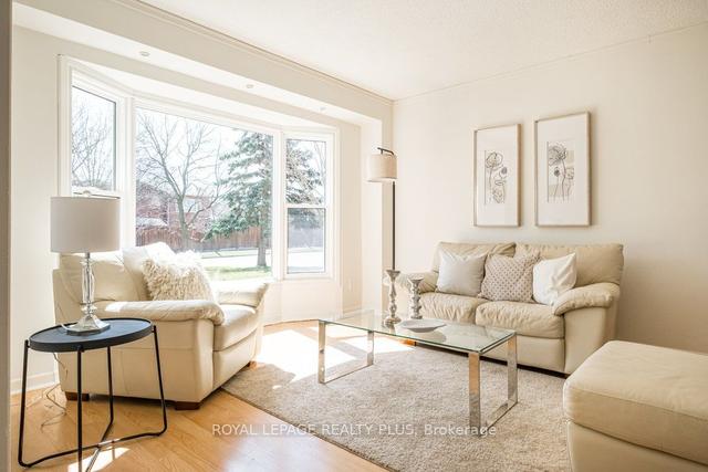 937 Chippenham Dr, House detached with 3 bedrooms, 4 bathrooms and 5 parking in Mississauga ON | Image 39