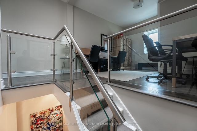 502 King St E, House attached with 2 bedrooms, 2 bathrooms and 0 parking in Toronto ON | Image 9