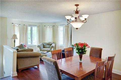 94 Taylor Dr, House detached with 2 bedrooms, 1 bathrooms and 2 parking in Barrie ON | Image 3