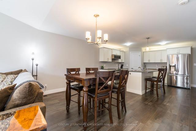 21 Lehtinen Cres, House semidetached with 2 bedrooms, 3 bathrooms and 6 parking in Belleville ON | Image 4