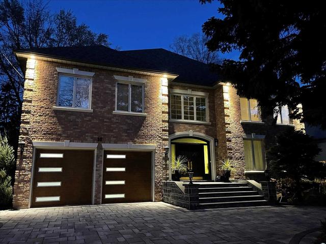 35 Rollscourt Dr, House detached with 5 bedrooms, 8 bathrooms and 10 parking in Toronto ON | Card Image
