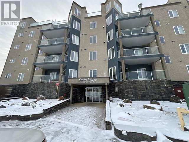104, - 9810 94 Street, Condo with 2 bedrooms, 2 bathrooms and 1 parking in Peace River AB | Image 1