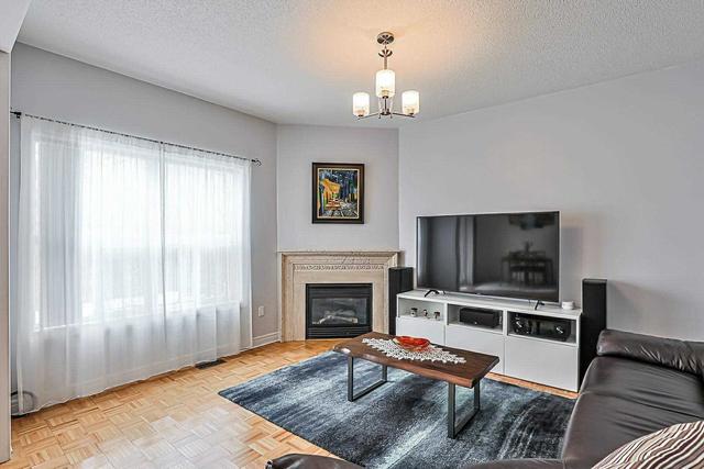 120 Manorheights St, House detached with 4 bedrooms, 3 bathrooms and 6 parking in Richmond Hill ON | Image 5