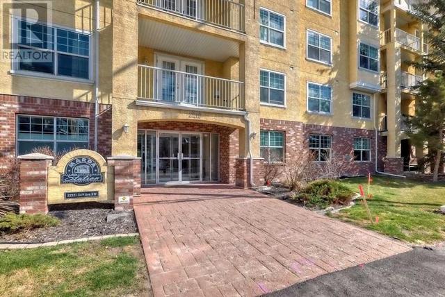 204, - 2212 34 Avenue Sw, Condo with 2 bedrooms, 2 bathrooms and 1 parking in Calgary AB | Image 2