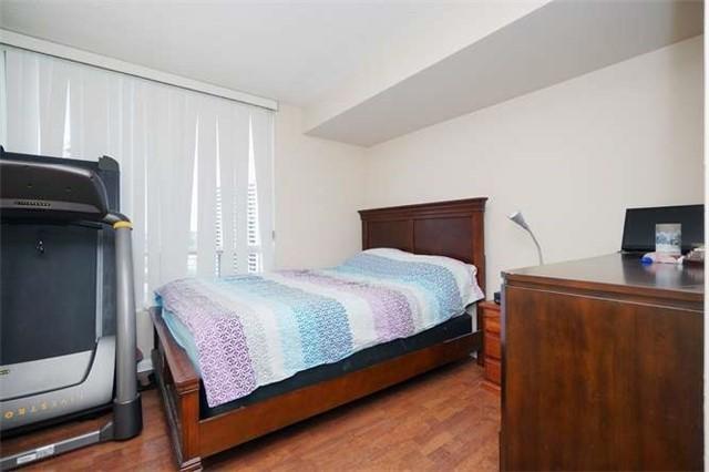 1708 - 3 Hickory Tree Rd, Condo with 2 bedrooms, 2 bathrooms and 2 parking in Toronto ON | Image 7