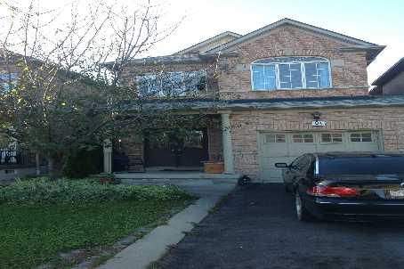 81 Ronan Cres, House attached with 3 bedrooms, 3 bathrooms and 3 parking in Vaughan ON | Image 1