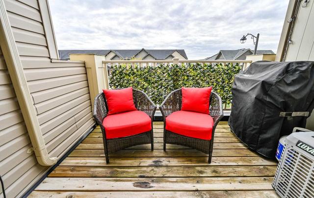 37 Great Gabe Cres, House attached with 2 bedrooms, 2 bathrooms and 3 parking in Oshawa ON | Image 6
