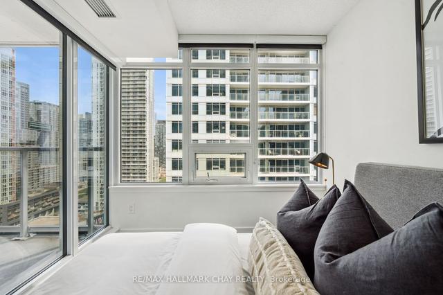 2310 - 19 Bathurst St, Condo with 1 bedrooms, 1 bathrooms and 0 parking in Toronto ON | Image 20