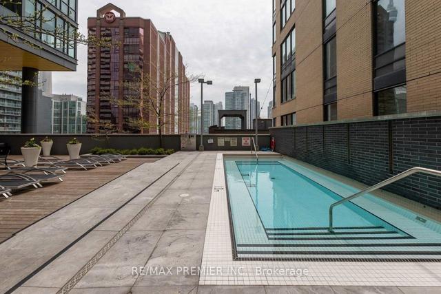 1606 - 8 Charlotte St, Condo with 2 bedrooms, 2 bathrooms and 1 parking in Toronto ON | Image 30
