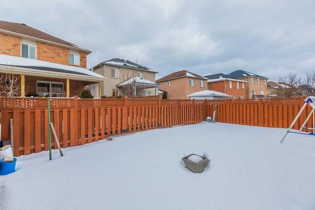 11 Topiary Lane, House semidetached with 3 bedrooms, 4 bathrooms and 3 parking in Brampton ON | Image 13