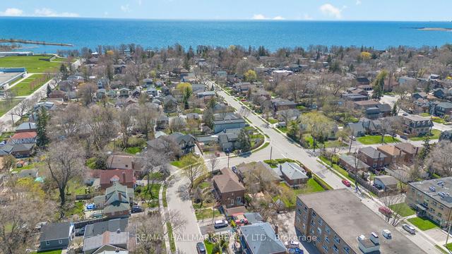 94 Alder Cres, House semidetached with 3 bedrooms, 2 bathrooms and 3 parking in Toronto ON | Image 28