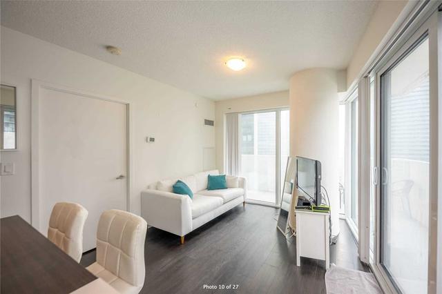 1202 - 100 Harbour St, Condo with 2 bedrooms, 2 bathrooms and 0 parking in Toronto ON | Image 6
