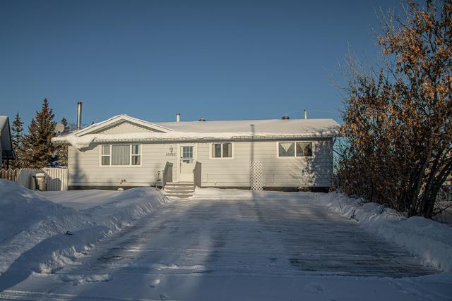 10512 98 Avenue, House detached with 5 bedrooms, 2 bathrooms and 2 parking in Mackenzie County AB | Image 46