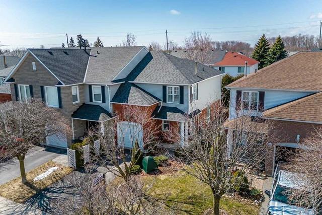 20 Weaver St, House attached with 3 bedrooms, 2 bathrooms and 3 parking in Clarington ON | Image 12
