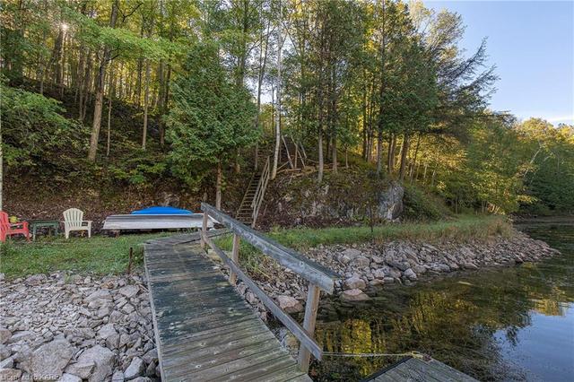 901 James Wilson Road, House detached with 2 bedrooms, 1 bathrooms and 15 parking in South Frontenac ON | Image 39
