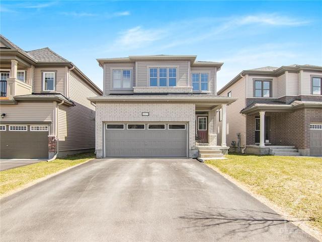 1013 Manege Street, House detached with 4 bedrooms, 3 bathrooms and 4 parking in Ottawa ON | Image 1