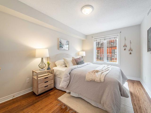 th4 - 126 Strachan Ave, Townhouse with 2 bedrooms, 2 bathrooms and 1 parking in Toronto ON | Image 4