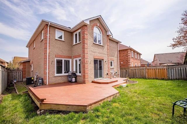 6 Troutbeck Cres, House detached with 4 bedrooms, 4 bathrooms and 6 parking in Brampton ON | Image 32