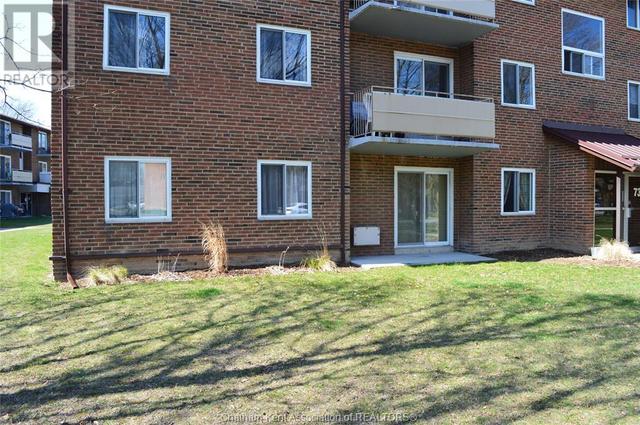 15 - 73 Baldoon Road, Condo with 2 bedrooms, 1 bathrooms and null parking in Chatham Kent ON | Image 2