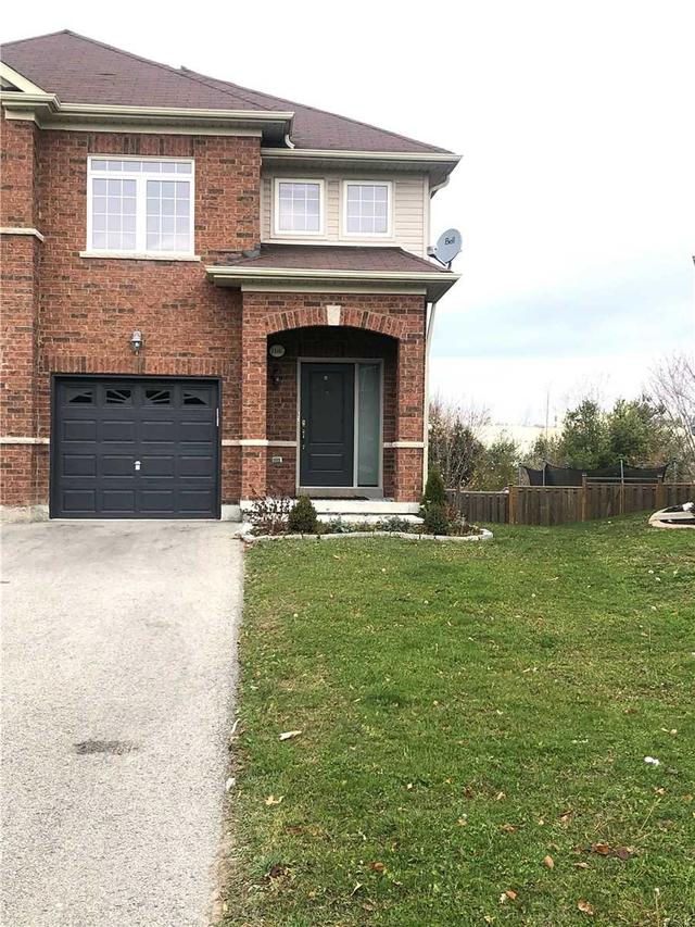1180 Mary Lou St, House attached with 3 bedrooms, 3 bathrooms and 4 parking in Innisfil ON | Image 1