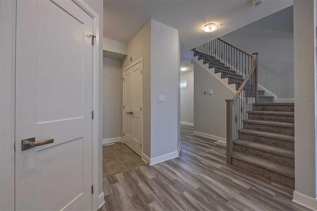 1223 Max Cres, House semidetached with 3 bedrooms, 3 bathrooms and 2 parking in Kingston ON | Image 4