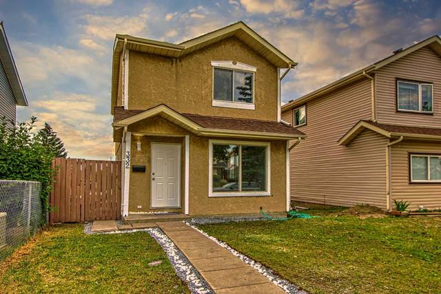 332 Falton Drive Ne, House detached with 3 bedrooms, 2 bathrooms and null parking in Calgary AB | Image 6
