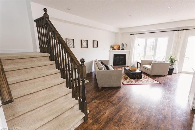 98 Brown Street, House semidetached with 4 bedrooms, 2 bathrooms and 5 parking in Stratford ON | Image 14