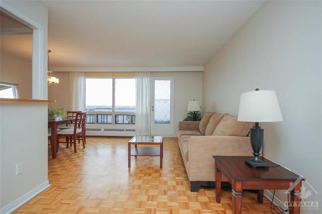 820 - 20 Chesterton Drive, Condo with 2 bedrooms, 1 bathrooms and 1 parking in Ottawa ON | Image 9