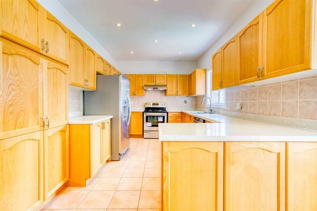 2591 North Ridge Tr, House detached with 4 bedrooms, 5 bathrooms and 5 parking in Oakville ON | Image 5