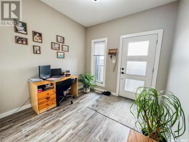11 - 171 Heritage Landing Crescent, House attached with 2 bedrooms, 2 bathrooms and null parking in Battleford SK | Image 2