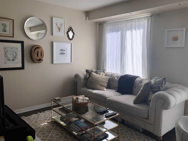 Th#1019 - 18 Laidlaw St, Townhouse with 2 bedrooms, 2 bathrooms and 1 parking in Toronto ON | Image 3