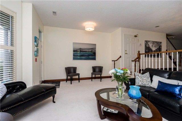 8 - 442 Maple Ave, Townhouse with 3 bedrooms, 3 bathrooms and 2 parking in Burlington ON | Image 2