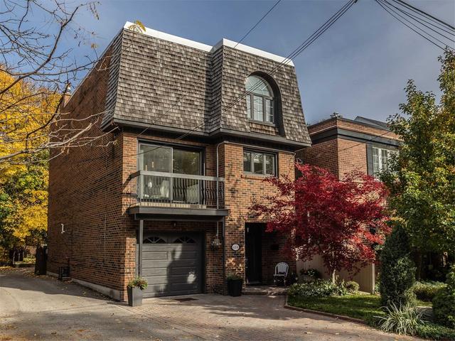 40a Oxton Ave, House detached with 3 bedrooms, 4 bathrooms and 3 parking in Toronto ON | Image 1