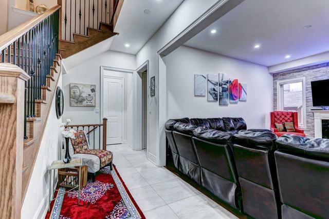 487 Threshing Mill Blvd, House detached with 5 bedrooms, 4 bathrooms and 4 parking in Oakville ON | Image 9
