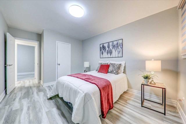 15 Pomeroy St, House semidetached with 3 bedrooms, 3 bathrooms and 5 parking in Toronto ON | Image 5