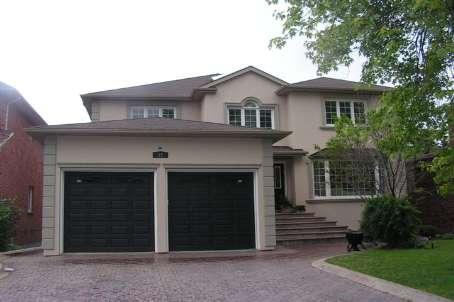 21 Lawrie Rd, House detached with 4 bedrooms, 5 bathrooms and 6 parking in Vaughan ON | Image 1