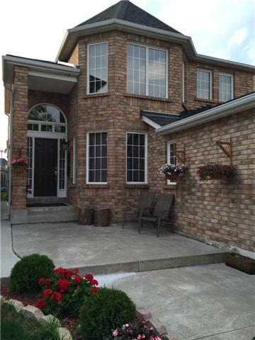 25 Tobosa Tr, House detached with 4 bedrooms, 4 bathrooms and 4 parking in Brampton ON | Image 2