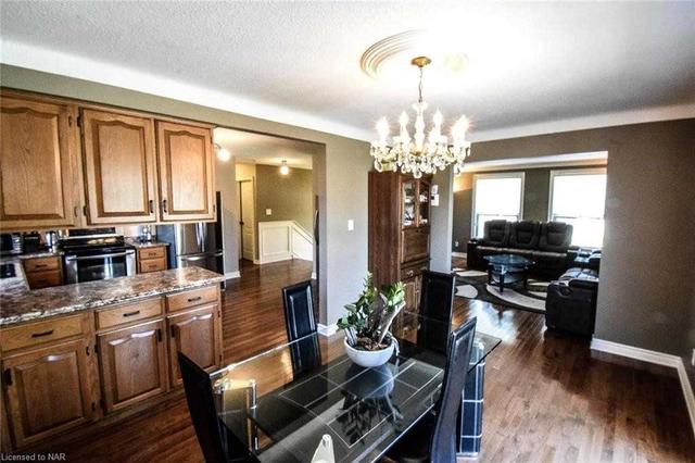 30 Leeson St, House detached with 3 bedrooms, 2 bathrooms and 3 parking in St. Catharines ON | Image 7