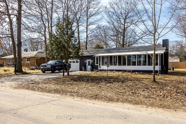 215 Wellington St, House detached with 2 bedrooms, 3 bathrooms and 6 parking in Gravenhurst ON | Image 20